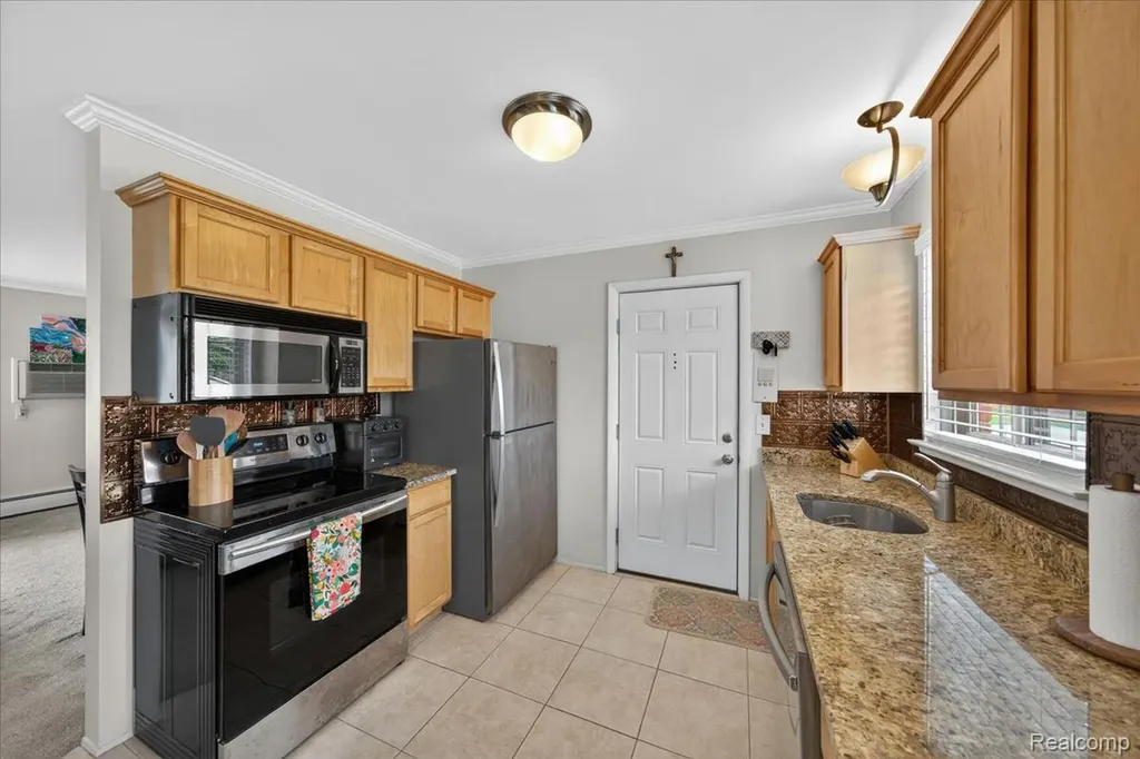 454 Romeo Road Rochester City MI 48307