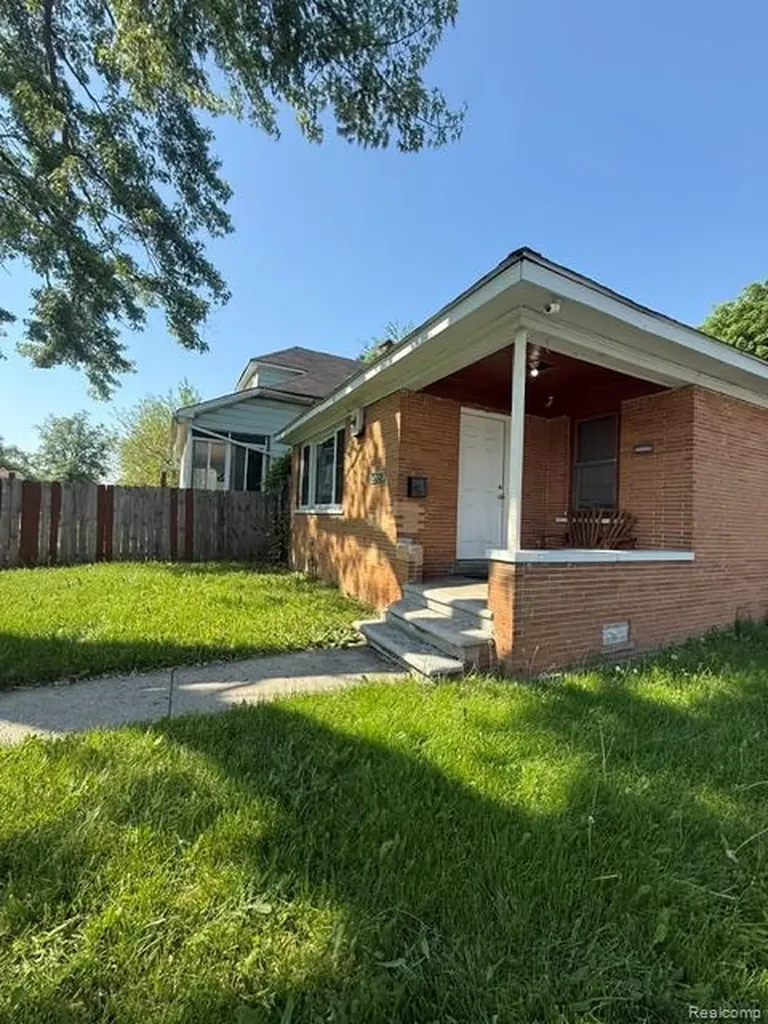 7559 Prairie Street Detroit City MI 48210
