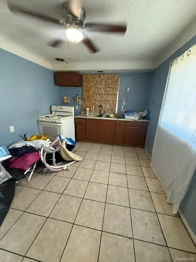 7559 Prairie Street Detroit City MI 48210