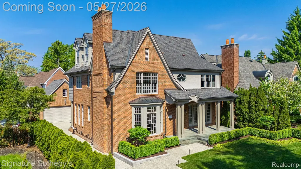 555 Baldwin Court Birmingham City MI 48009