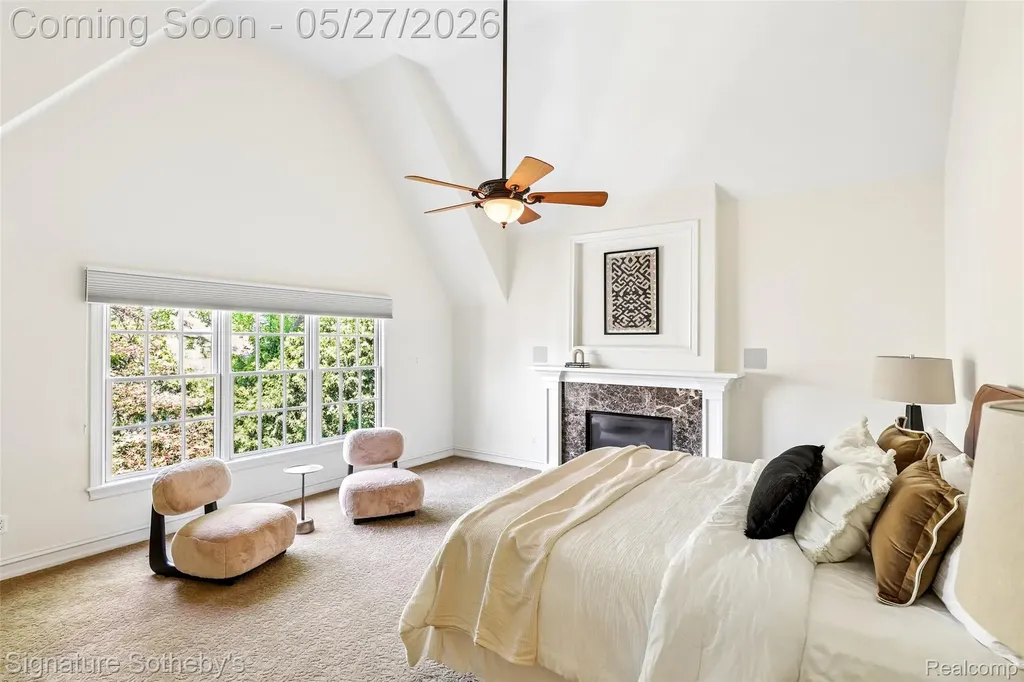 555 Baldwin Court Birmingham City MI 48009