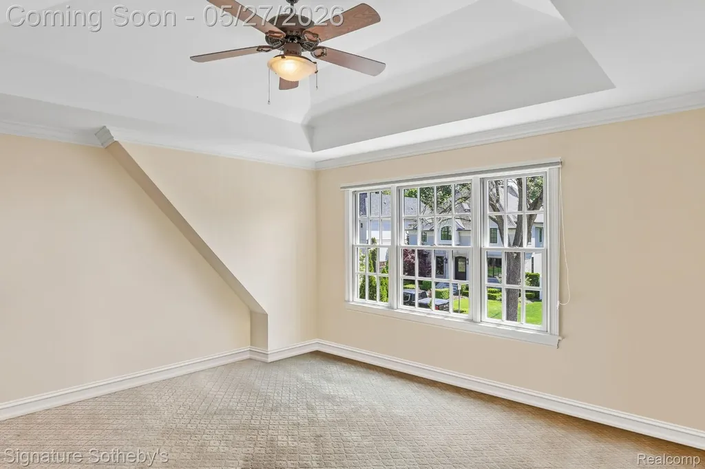 555 Baldwin Court Birmingham City MI 48009