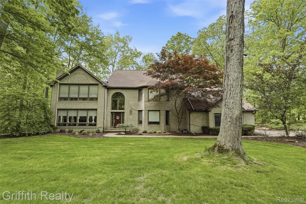 2018 Pine Hollow Trail Brighton Township MI 48114