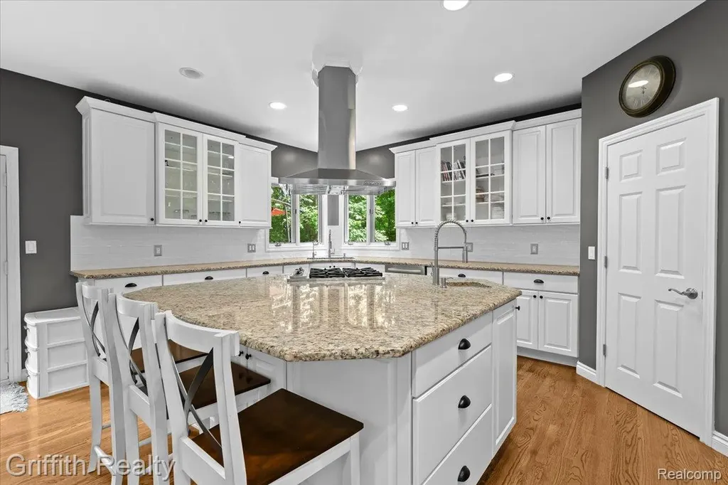 2018 Pine Hollow Trail Brighton Township MI 48114