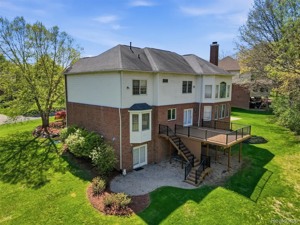5318 Glenwood Creek Independence Charter Township MI 48348