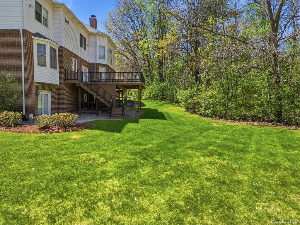 5318 Glenwood Creek Independence Charter Township MI 48348