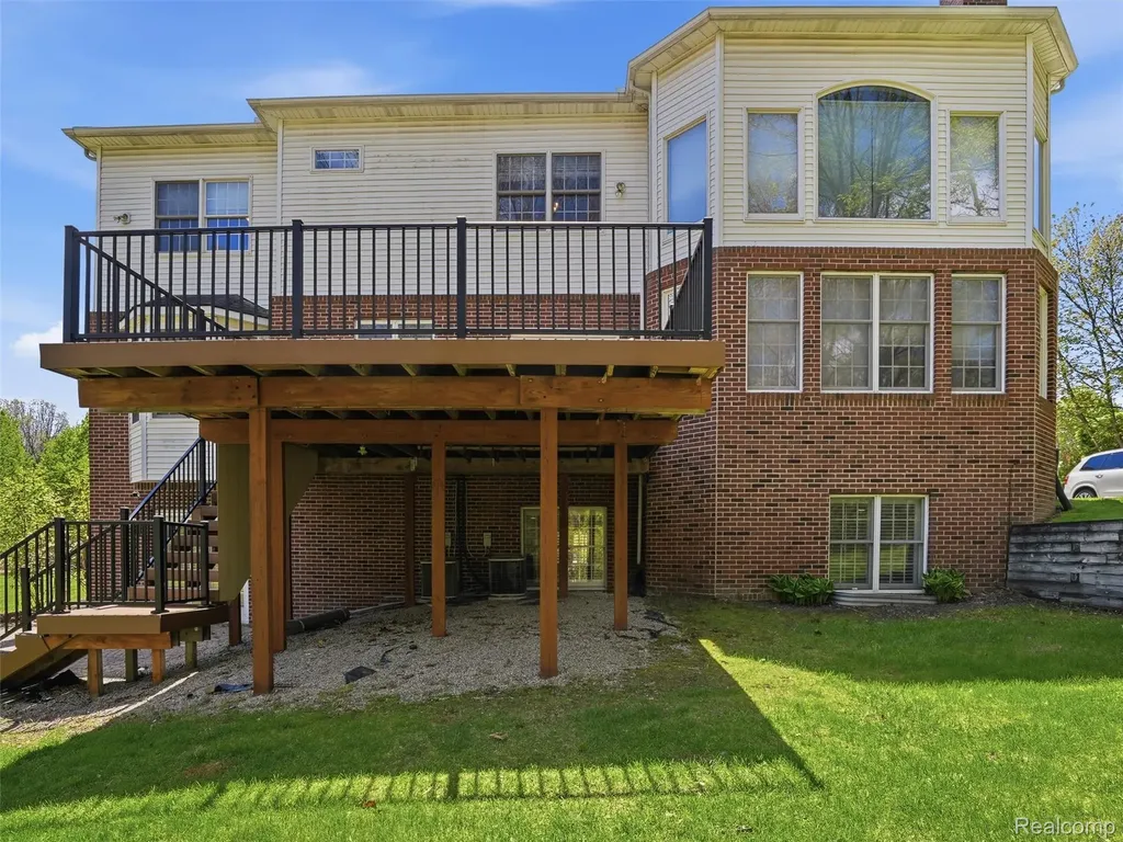 5318 Glenwood Creek Independence Charter Township MI 48348