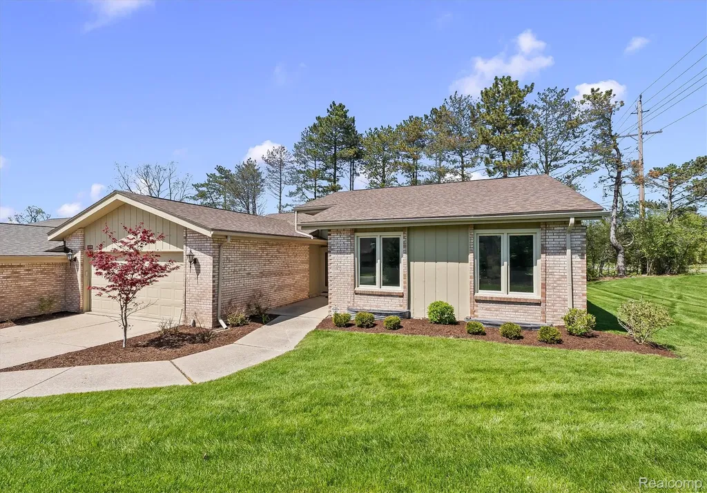 2006 Waldons West Bloomfield Charter Township MI 48322