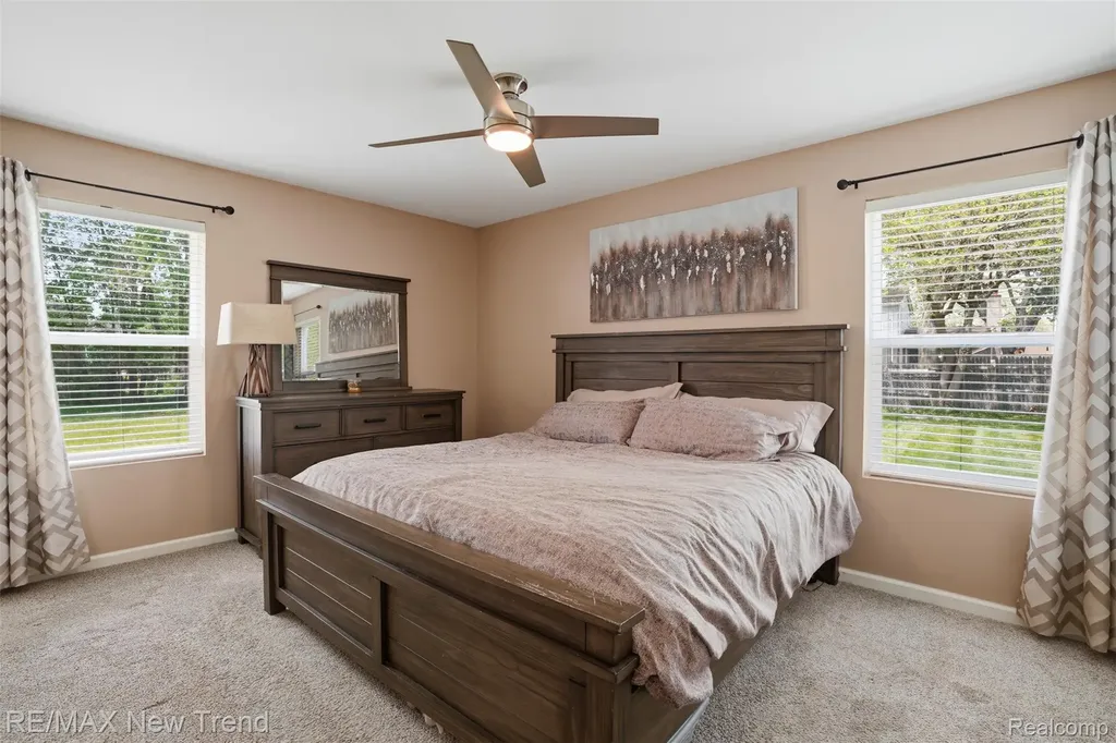 6070 Hackett Waterford Charter Township MI 48327