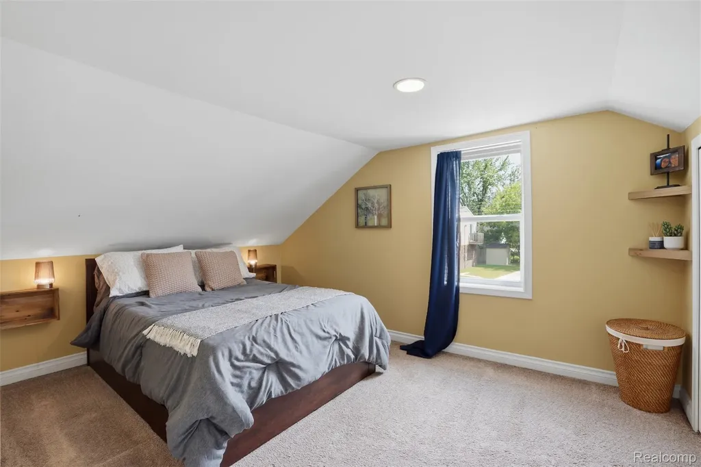 708 Walnut Street Brighton City MI 48116