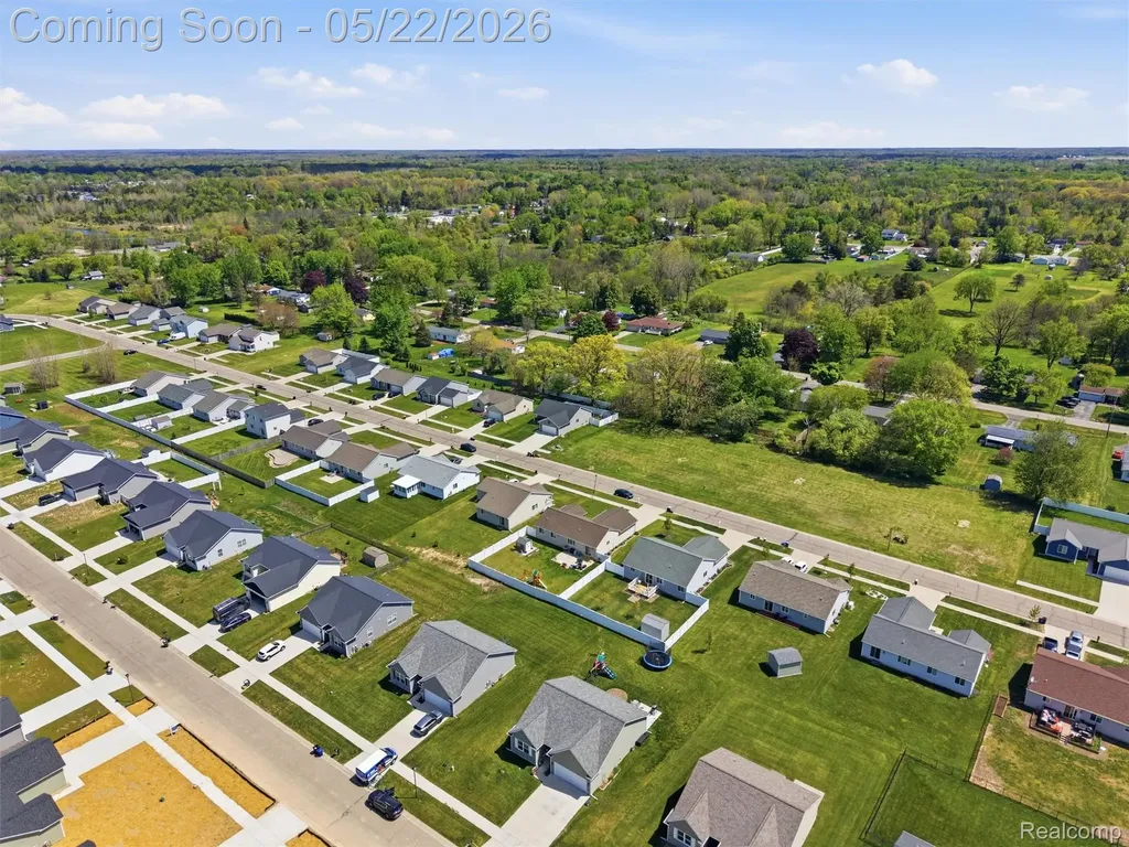 3145 Dahlia Drive Burton City MI 48519