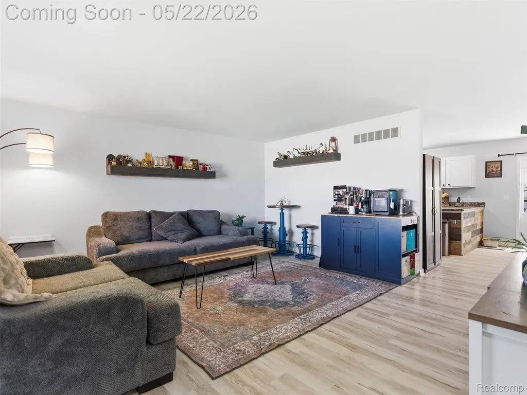 3145 Dahlia Drive Burton City MI 48519