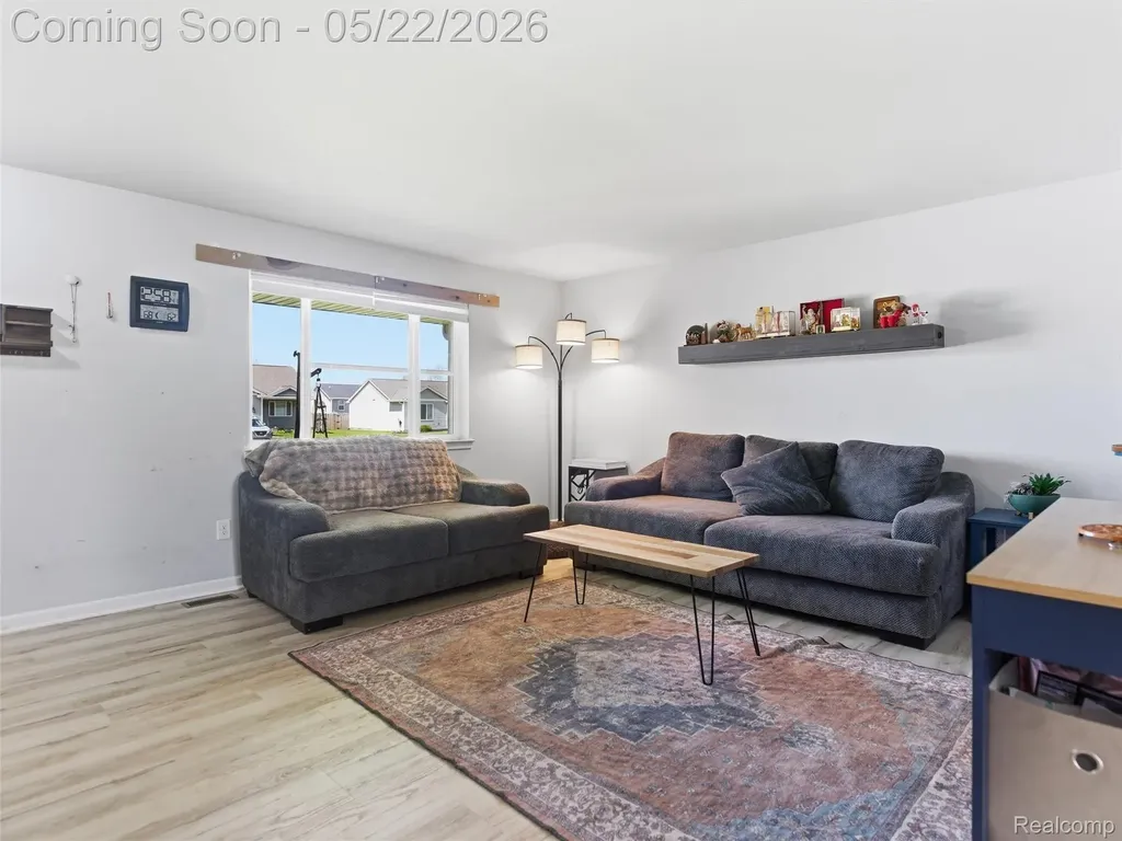3145 Dahlia Drive Burton City MI 48519