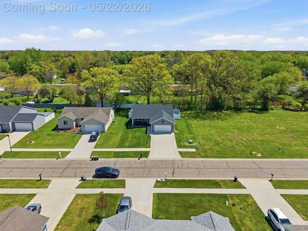 3145 Dahlia Drive Burton City MI 48519