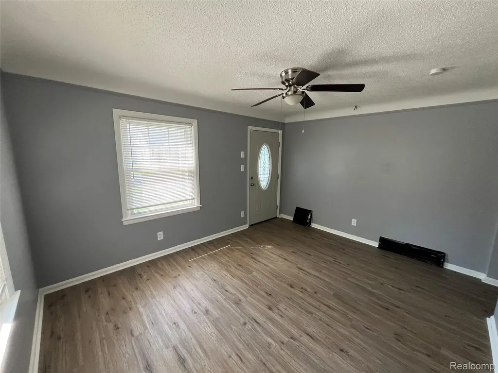 15645 Liberal Street Detroit City MI 48205