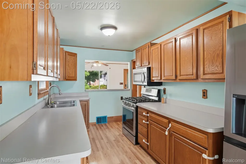 3329 Detroit Street Dearborn City MI 48124