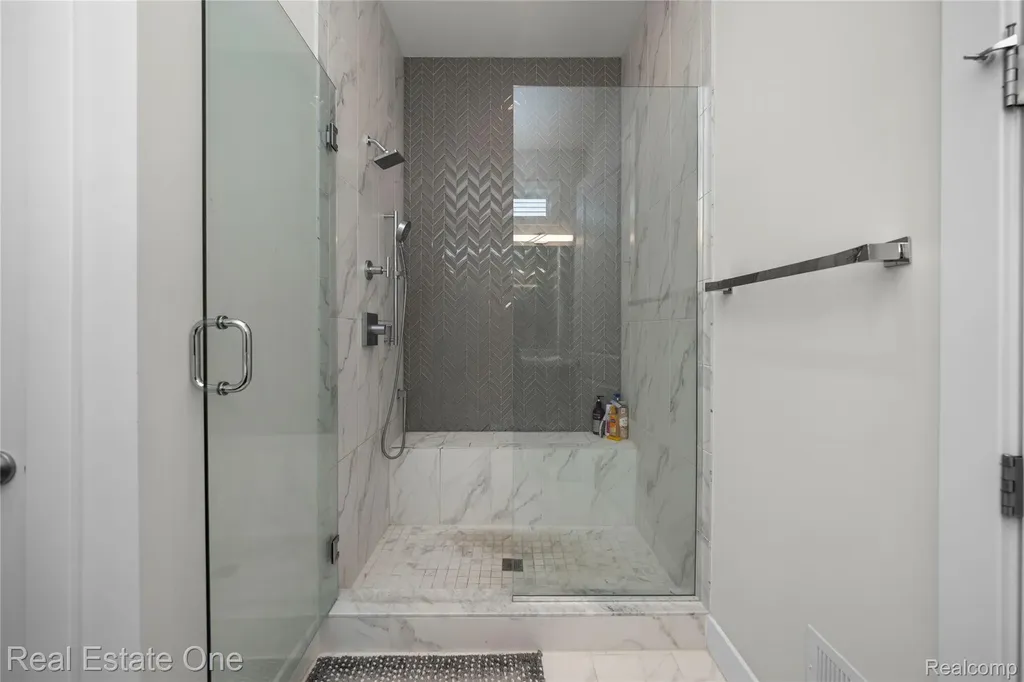 7656 Dunlap Court West Bloomfield Charter Township MI 48322