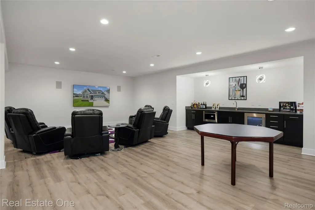 7656 Dunlap Court West Bloomfield Charter Township MI 48322