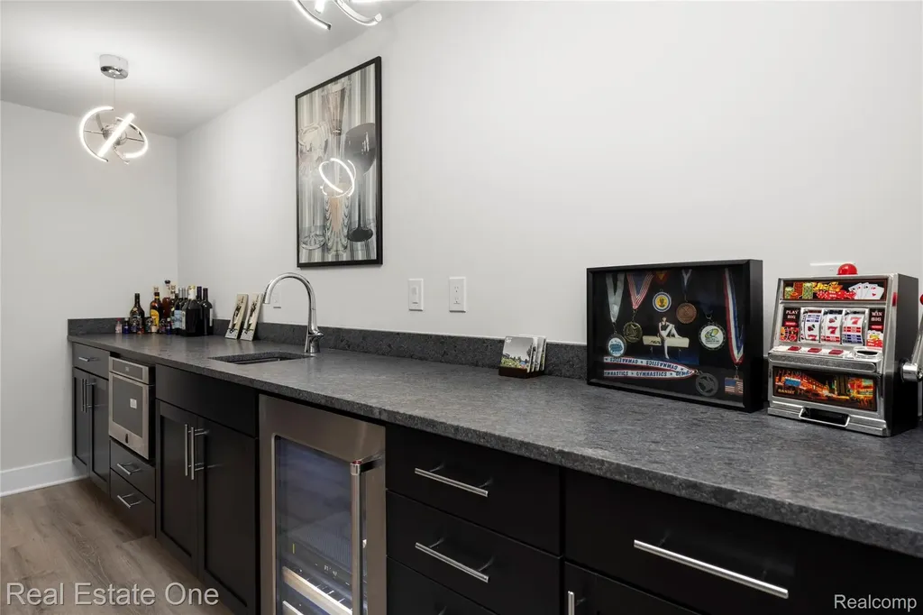 7656 Dunlap Court West Bloomfield Charter Township MI 48322