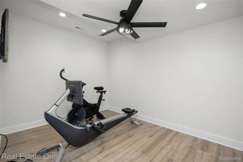 7656 Dunlap Court West Bloomfield Charter Township MI 48322