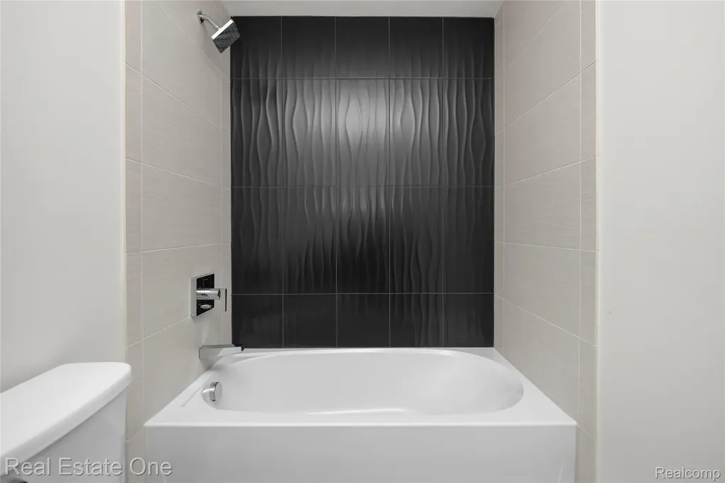 7656 Dunlap Court West Bloomfield Charter Township MI 48322