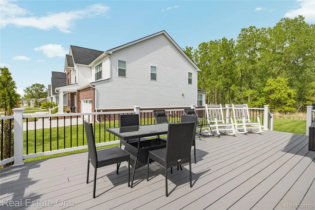 7656 Dunlap Court West Bloomfield Charter Township MI 48322