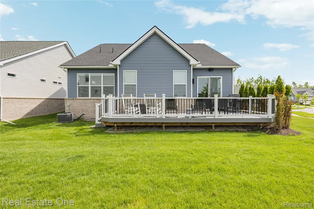 7656 Dunlap Court West Bloomfield Charter Township MI 48322