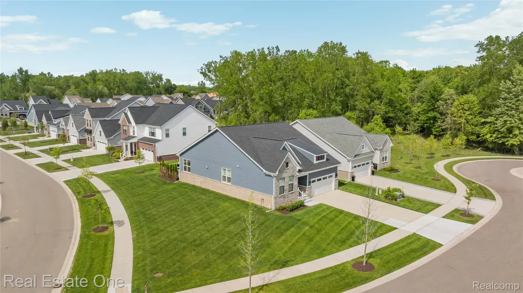 7656 Dunlap Court West Bloomfield Charter Township MI 48322