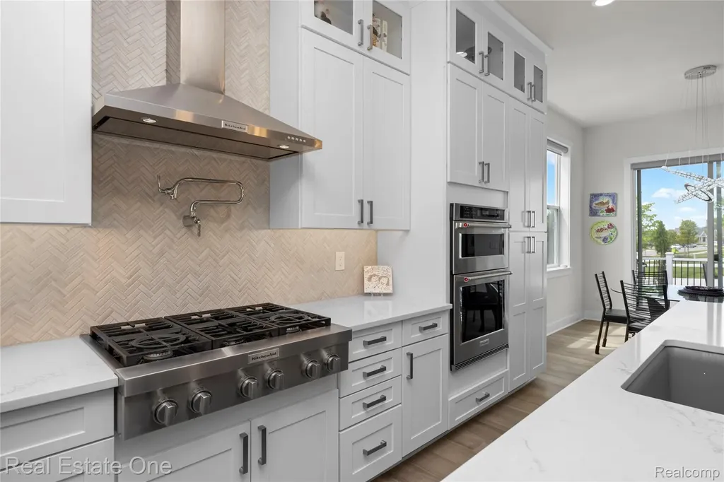 7656 Dunlap Court West Bloomfield Charter Township MI 48322