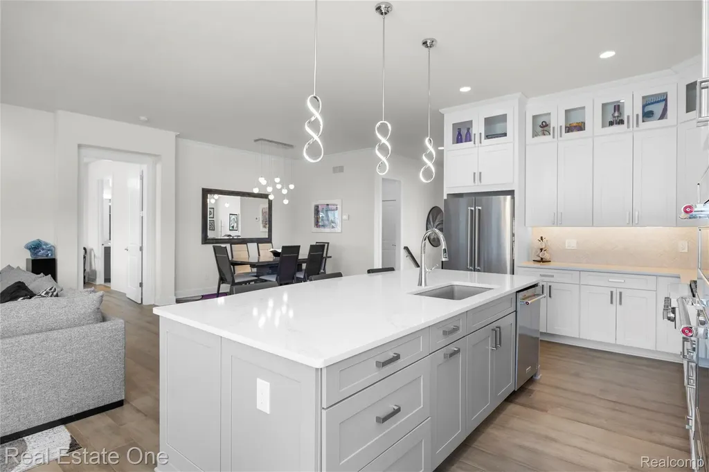 7656 Dunlap Court West Bloomfield Charter Township MI 48322