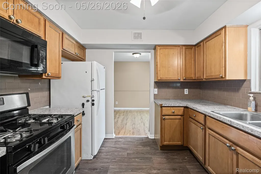 4064 Sheraton Drive Flint Charter Township MI 48532