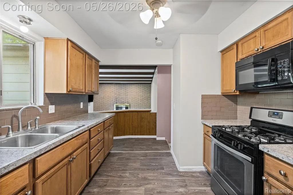 4064 Sheraton Drive Flint Charter Township MI 48532