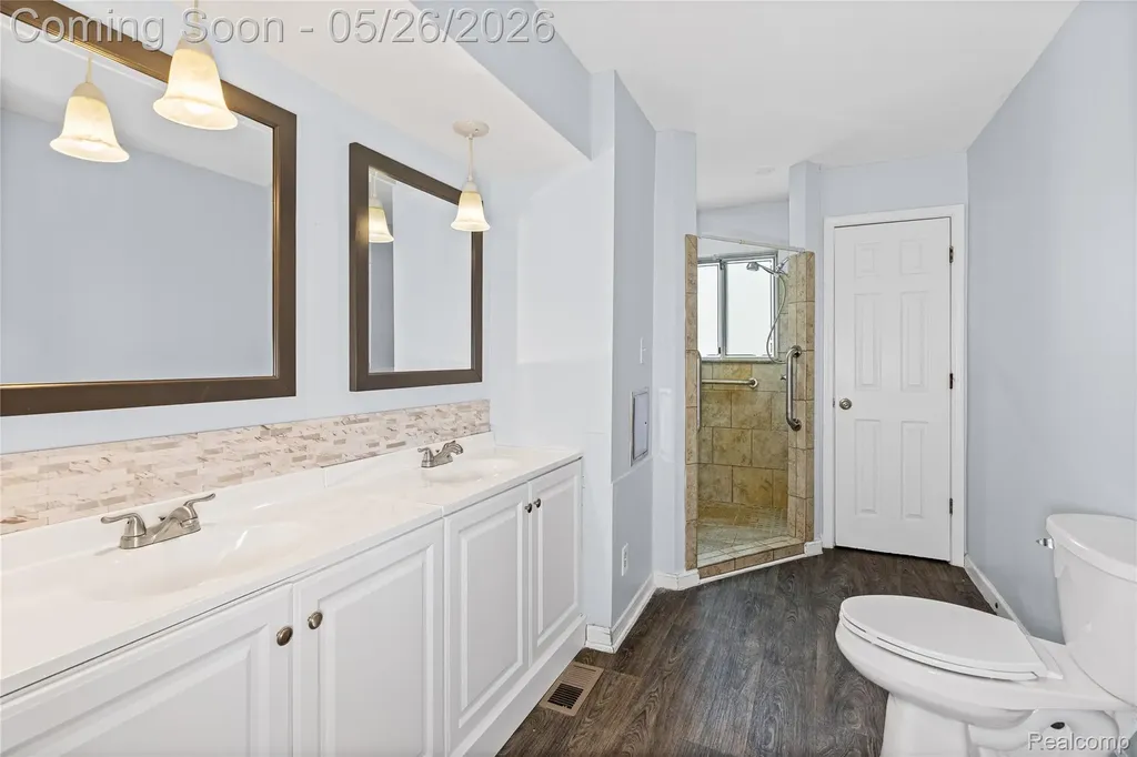 4064 Sheraton Drive Flint Charter Township MI 48532