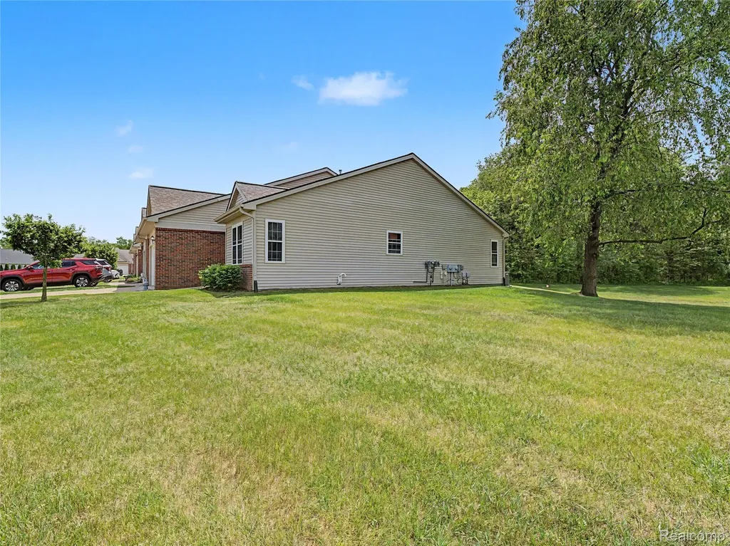 2263 Crystal Crossing Drive Marion Township MI 48843