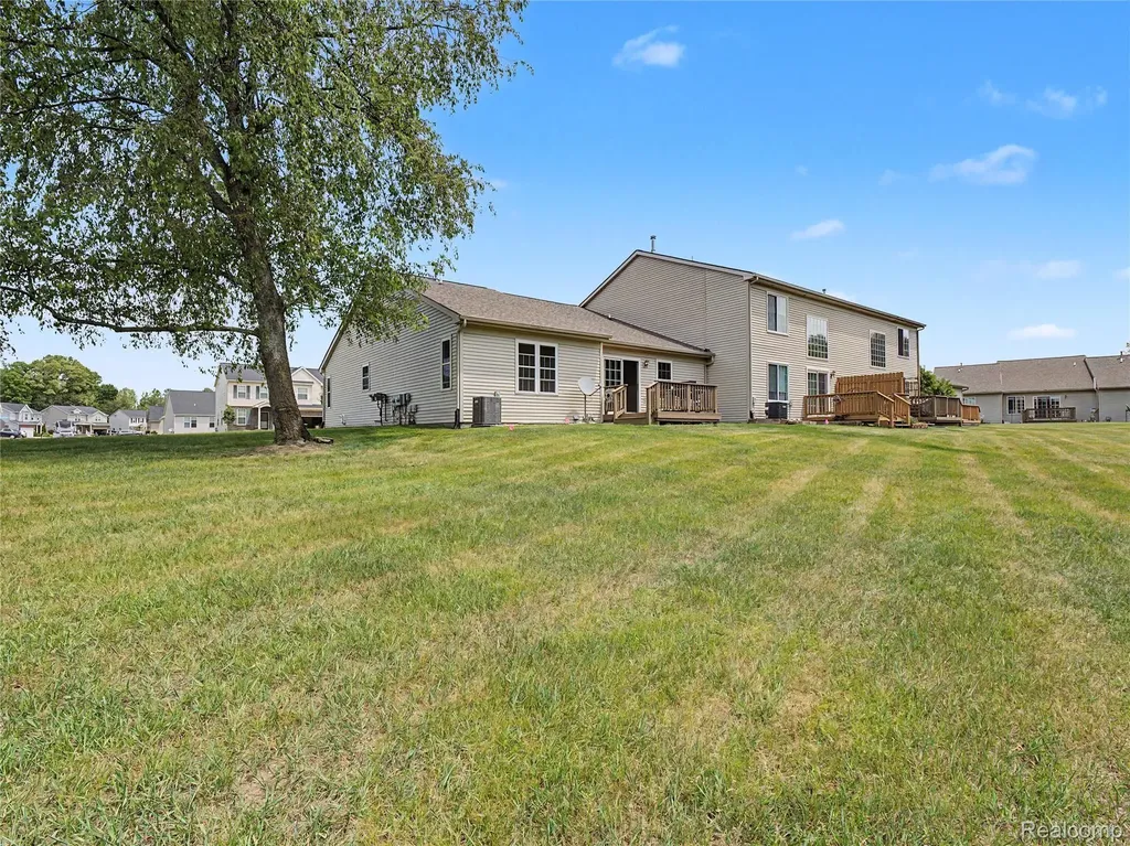 2263 Crystal Crossing Drive Marion Township MI 48843