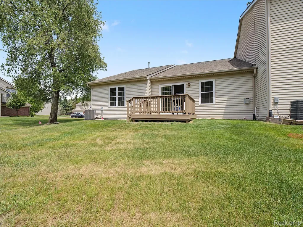 2263 Crystal Crossing Drive Marion Township MI 48843