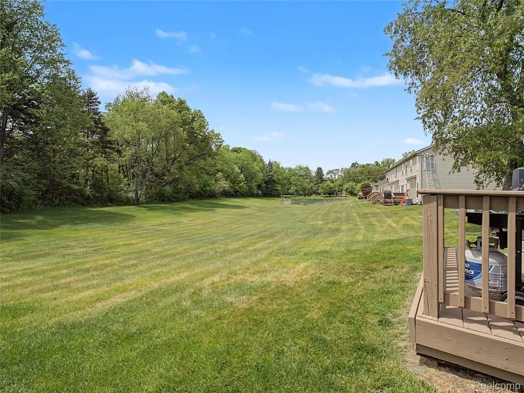 2263 Crystal Crossing Drive Marion Township MI 48843