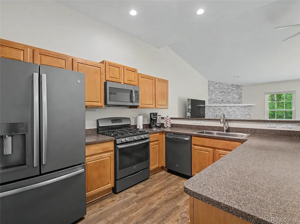 2263 Crystal Crossing Drive Marion Township MI 48843