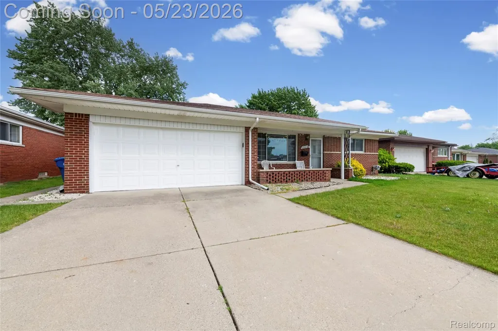 29410 Runey Drive Warren City MI 48092