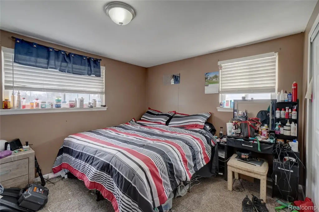 29841 Everett Street Southfield City MI 48076