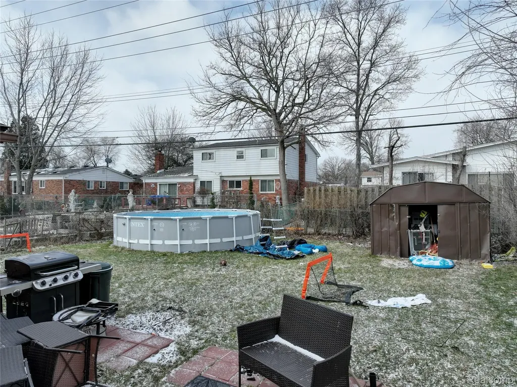 29841 Everett Street Southfield City MI 48076
