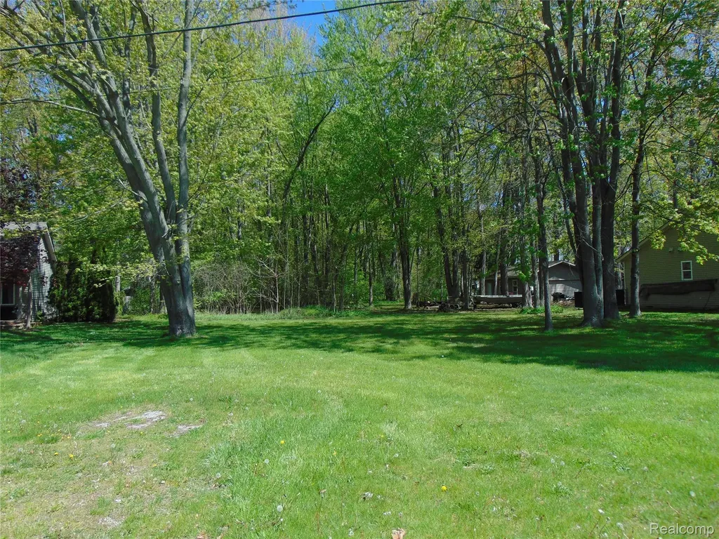 456 Maple Street Algonac City MI 48001