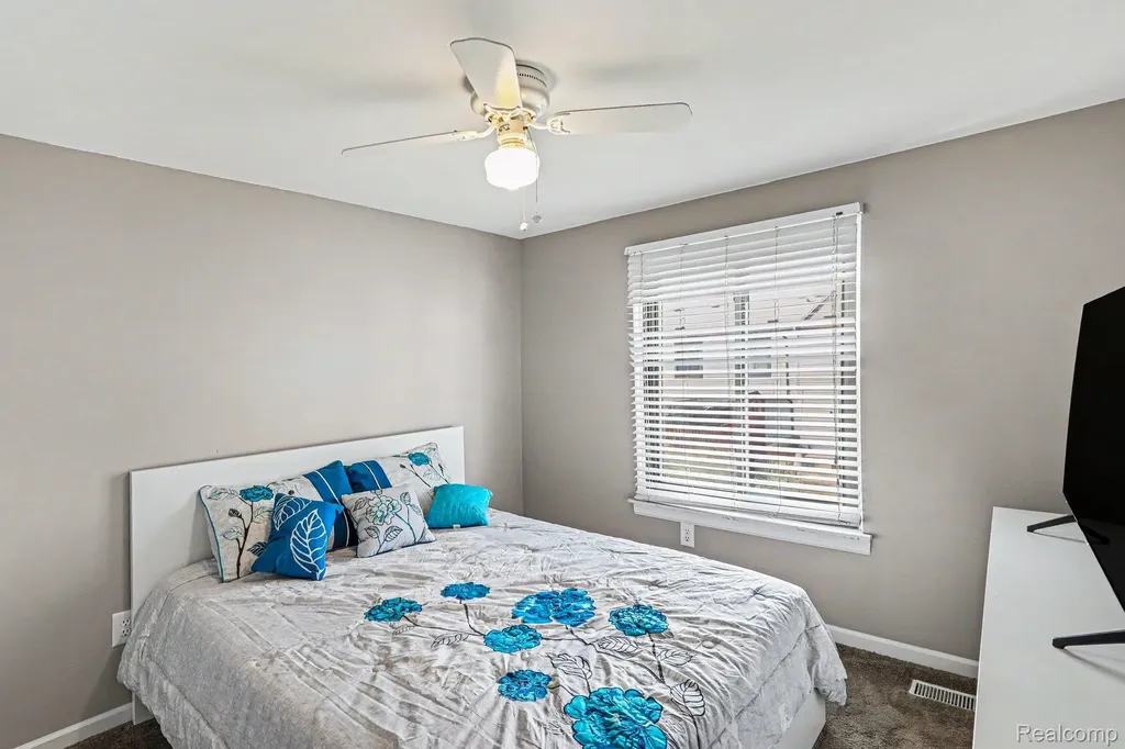 17010 Kingsbrooke Drive Clinton Charter Township MI 48038
