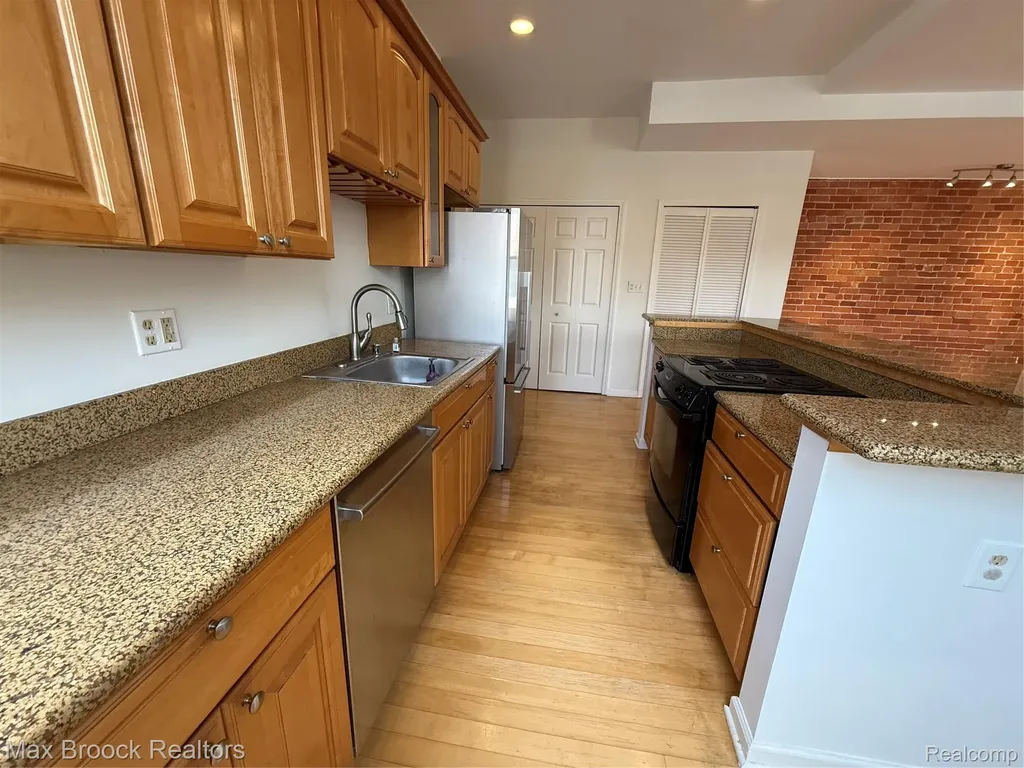 4120 Cass Avenue Detroit City MI 48201