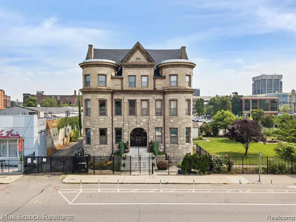 4120 Cass Avenue Detroit City MI 48201