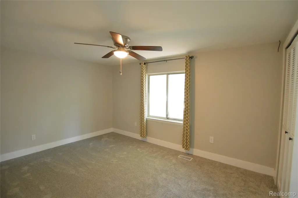 5200 Wishing Well Drive Grand Blanc Charter Township MI 48439