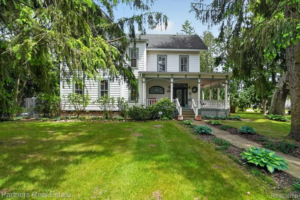 504 N 2nd Street Brighton City MI 48116
