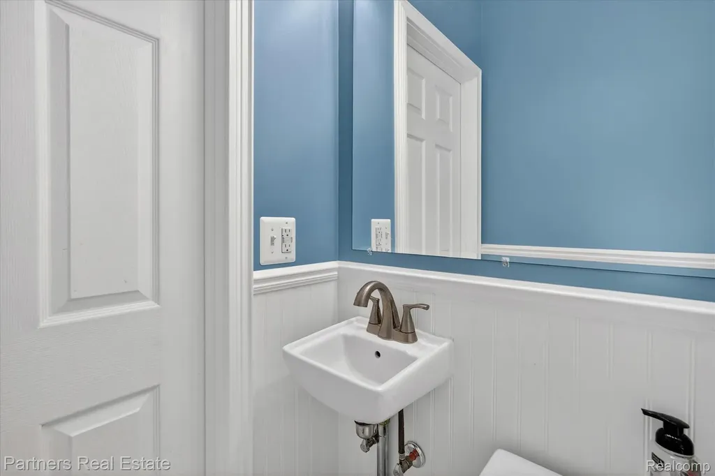 504 N 2nd Street Brighton City MI 48116