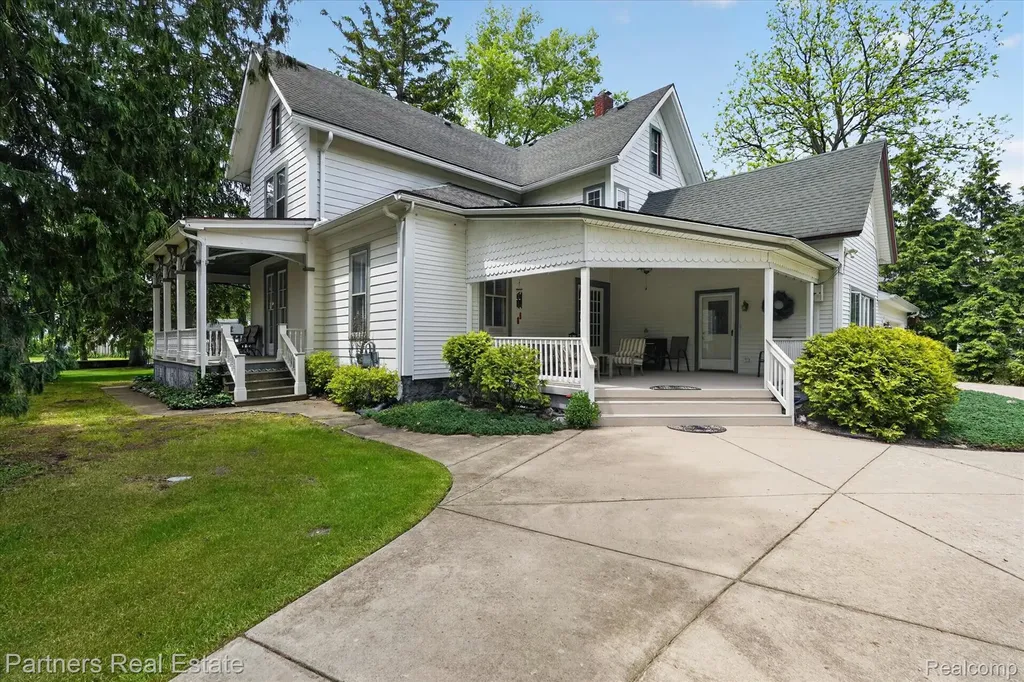 504 N 2nd Street Brighton City MI 48116