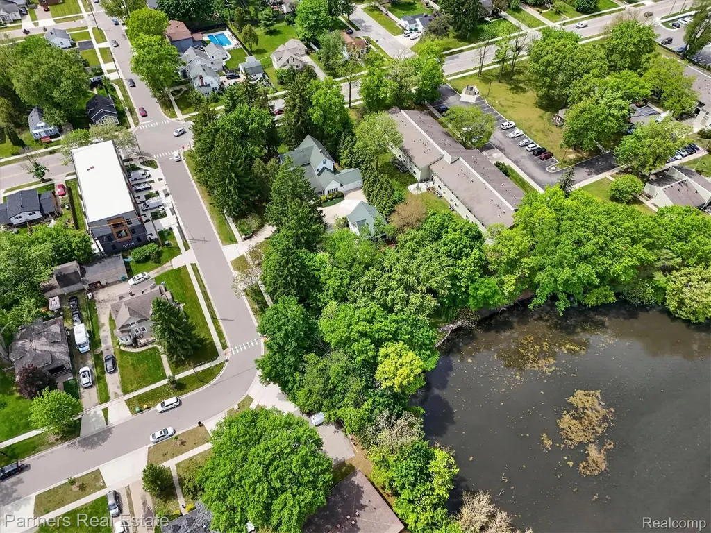 504 N 2nd Street Brighton City MI 48116